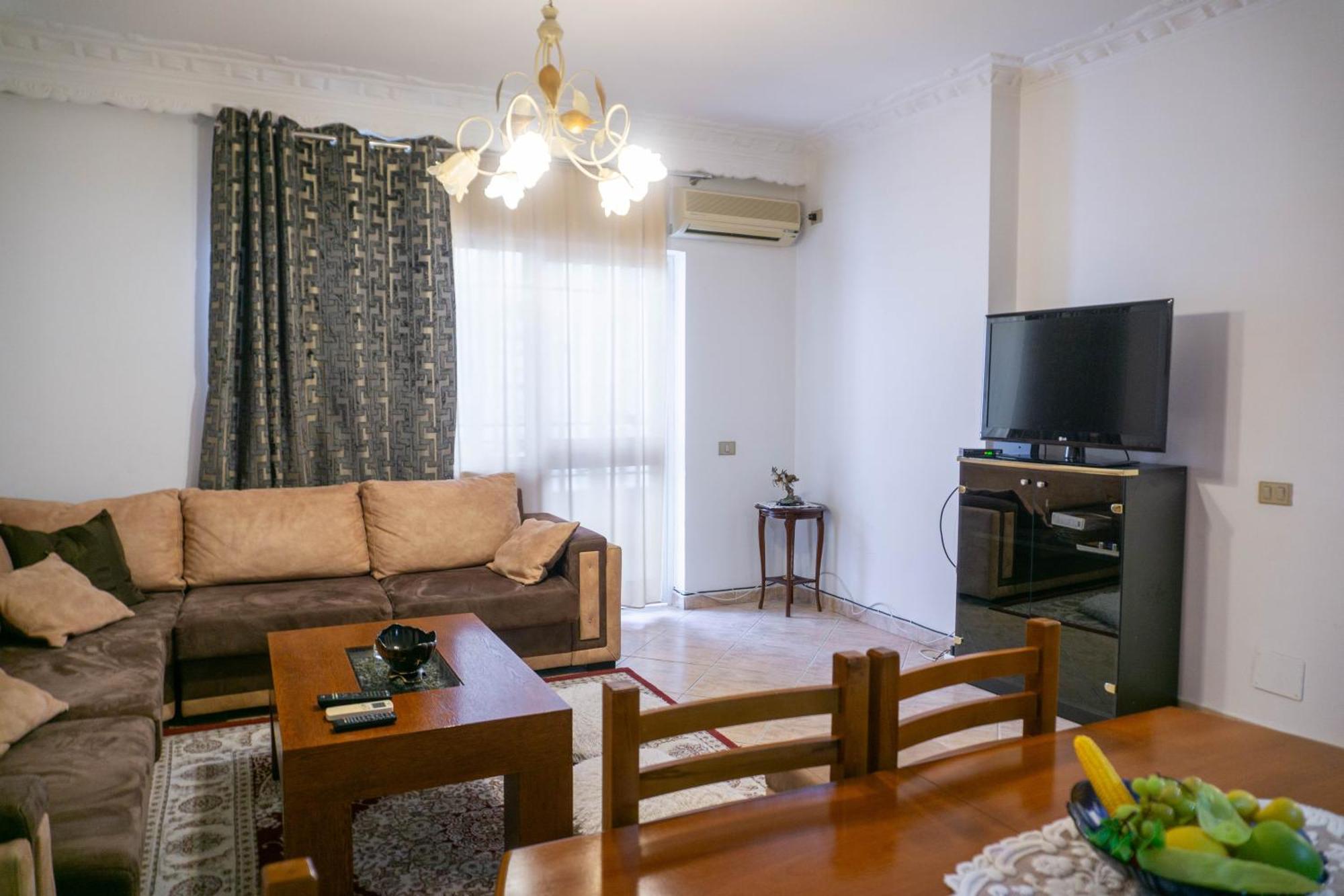 Bllok Bright Private Bedrooms With Private Bathroom On Shared Apartment Tirana Exterior photo